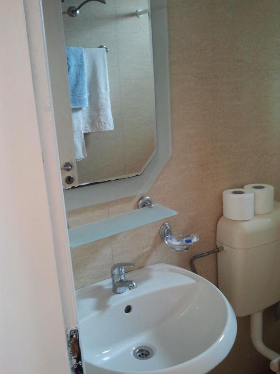 Guest House Paskal Pantai Sunny Bagian luar foto
